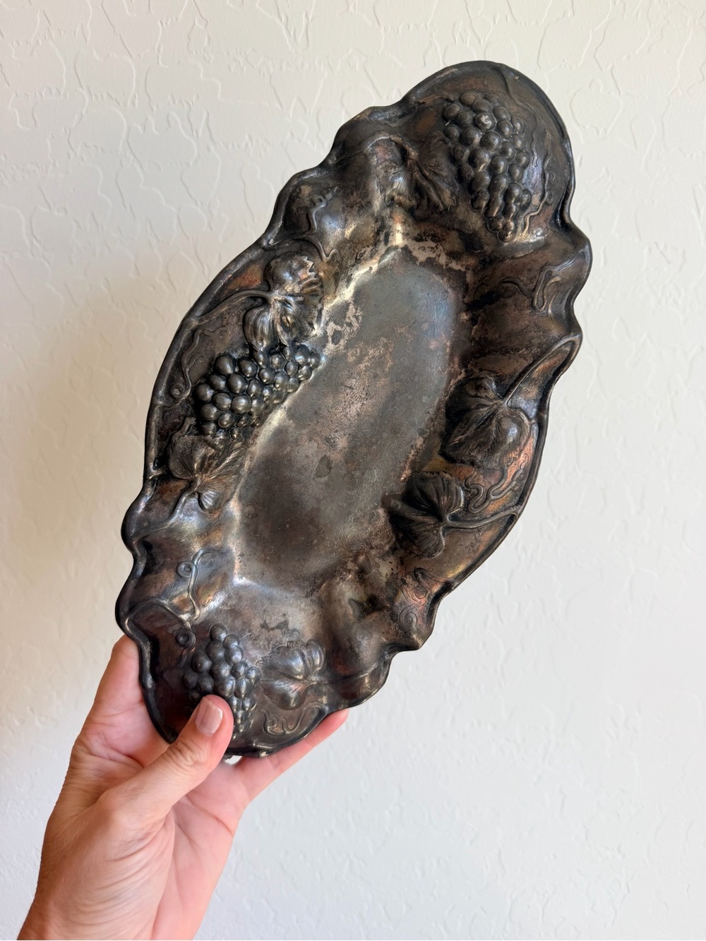 Antique Art Nouveau silver-plated bread tray / serving dish